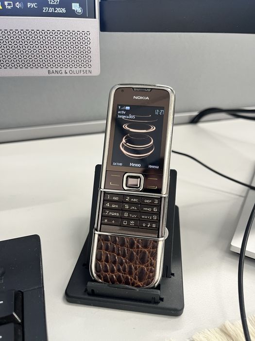 Nokia 8800 saphire art