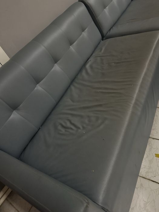 Диваны офисные 2  штуки