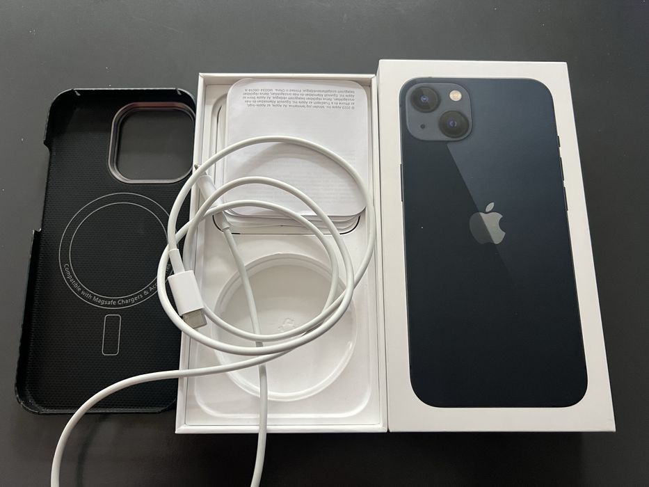 Продавам Apple iPhone 13 128GB