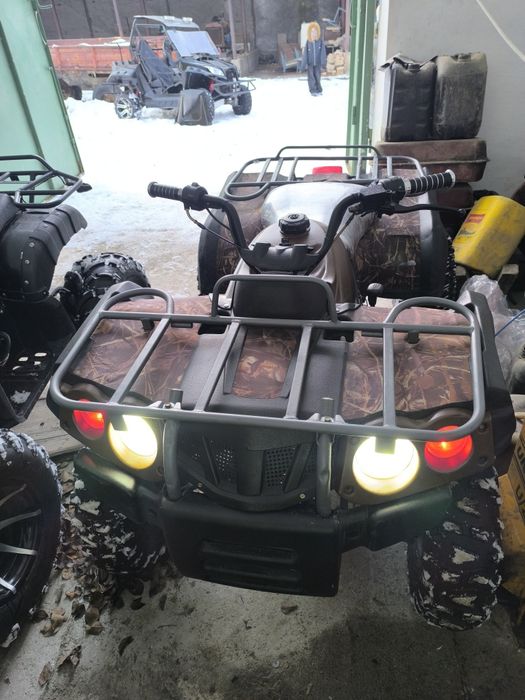 Квадроцикл в хорошем состоянии.Большой.