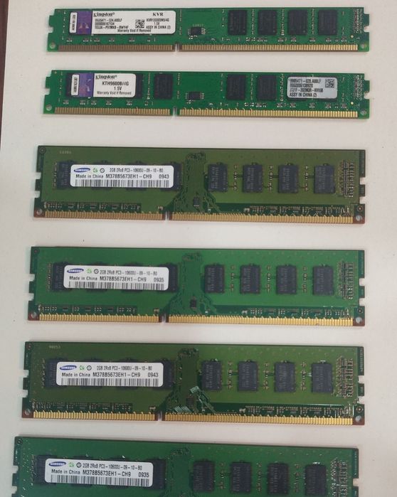 Memorii laptop / Desktop 1 , 2 , 3 Gb