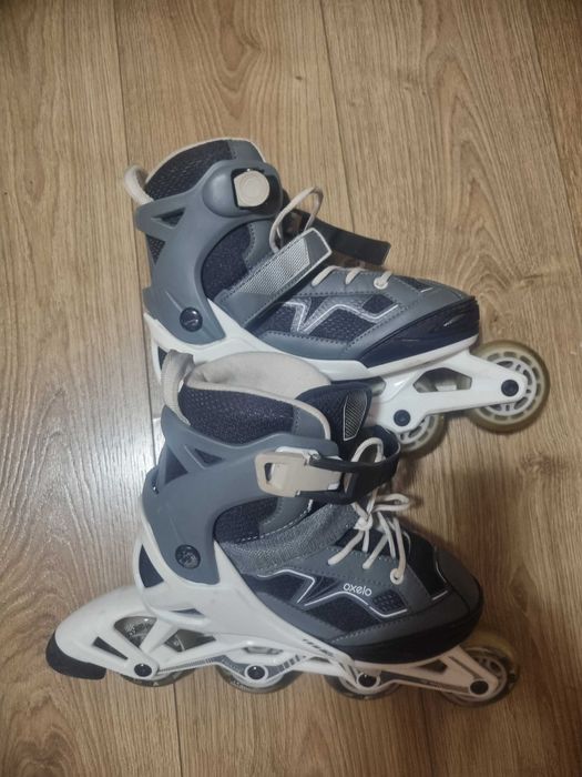 Vând role oxelo, stare foarte bună. 150 perechea. Și căști protecție..