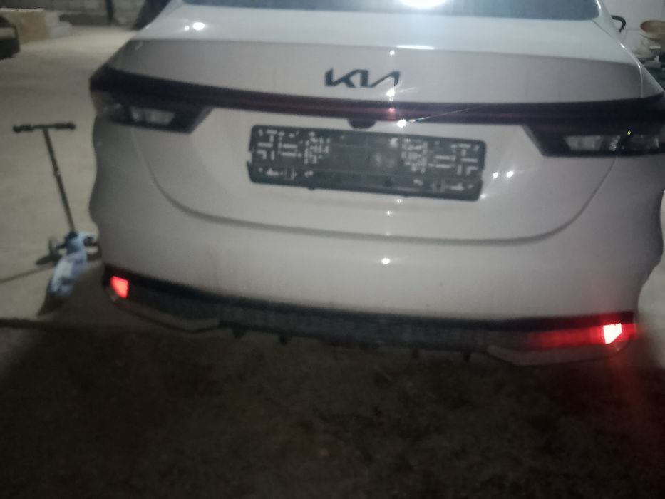 Крышка багажник kia k3