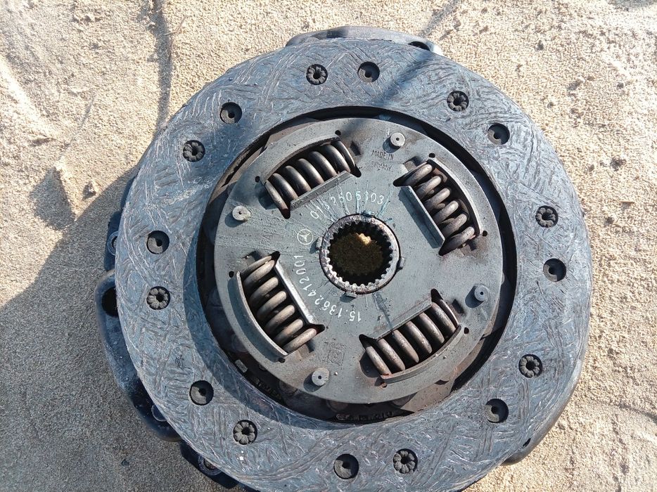 Мерскдес 2.2 ден шешилген