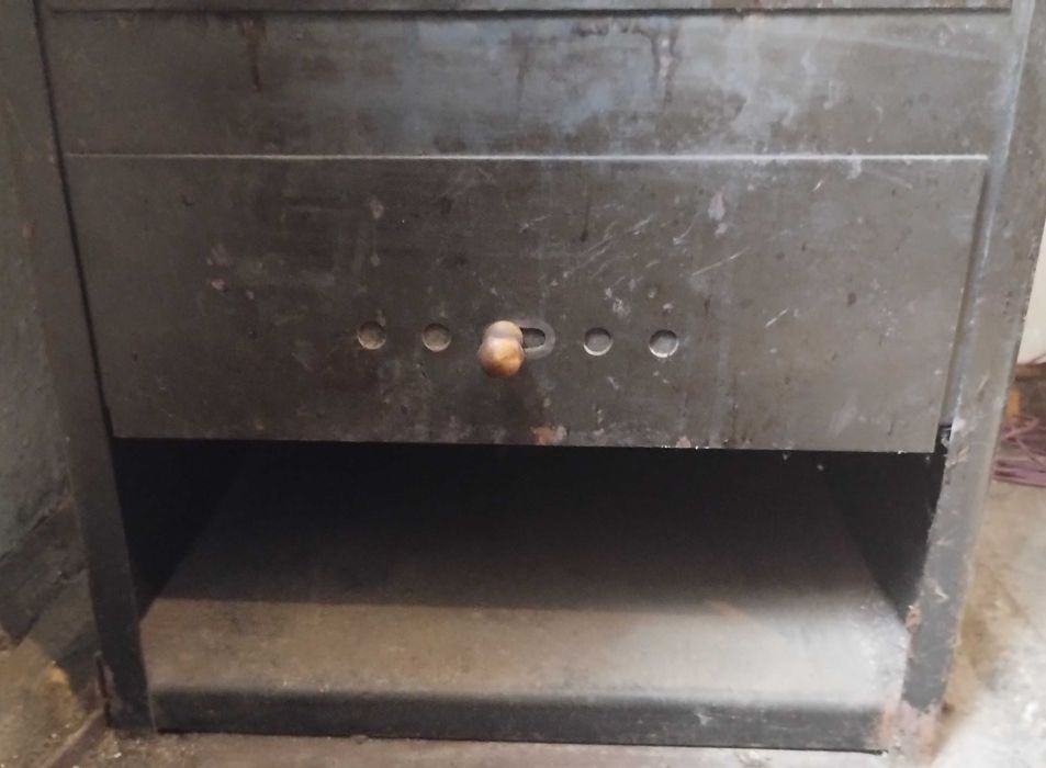 Камина за отопление на дърва