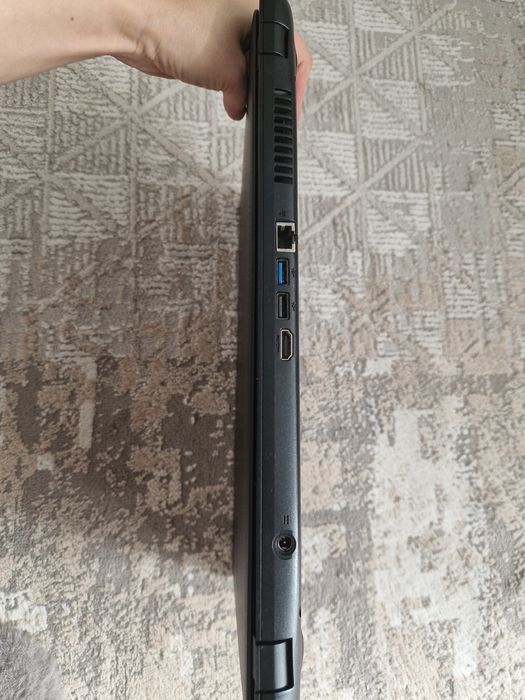 Продам ноутбук acer es1 533