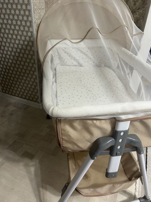 Продам манеж-кровать детскую