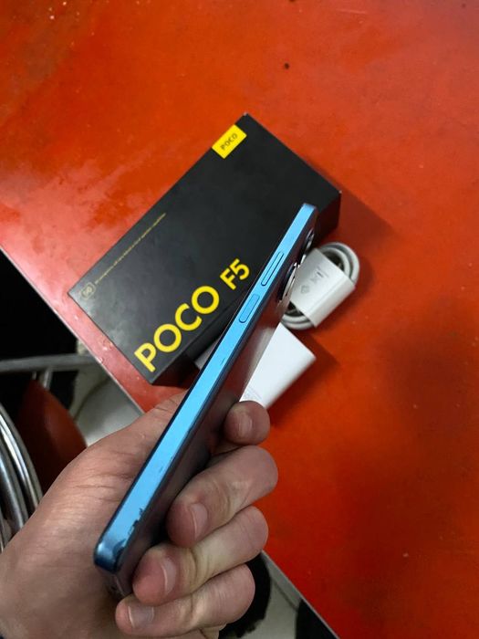 POCO F5.  12+4 ROM 256 GB 

S