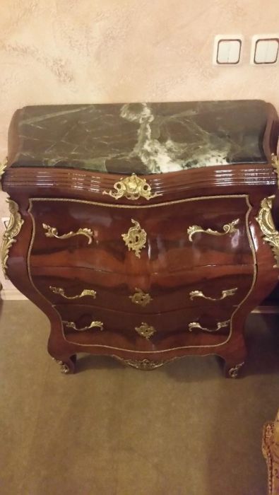 Бароков дресоар в много добро състояние