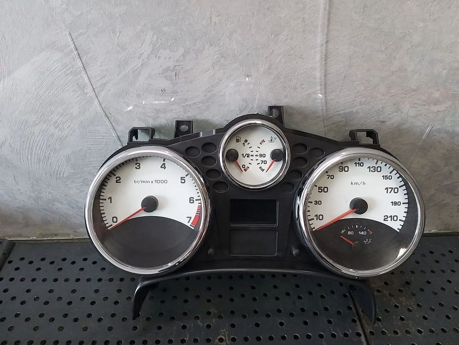 Ceasuri bord benzina peugeot 207 9682904080