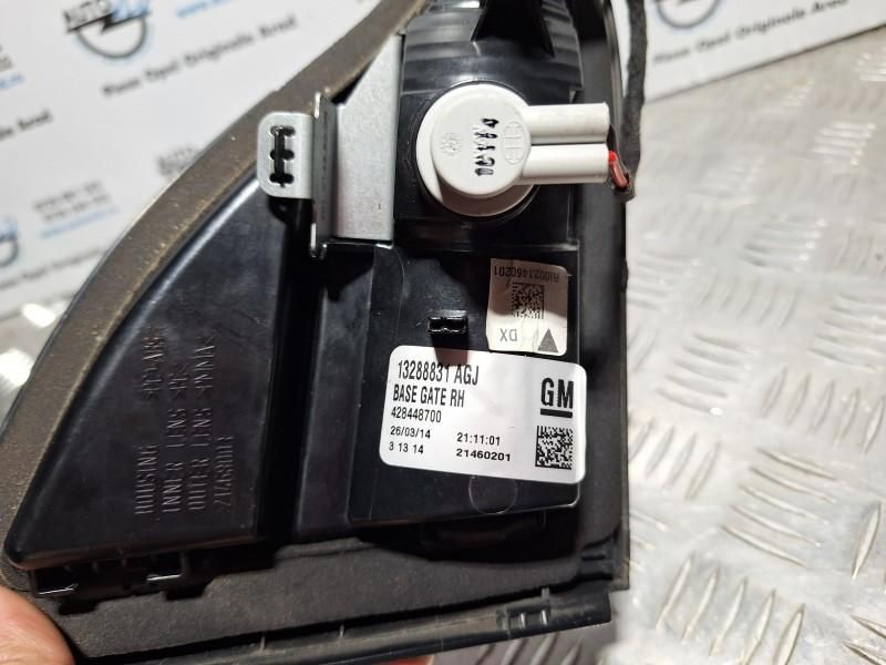 Stop bec haion / portbagaj dreapta Opel Zafira C