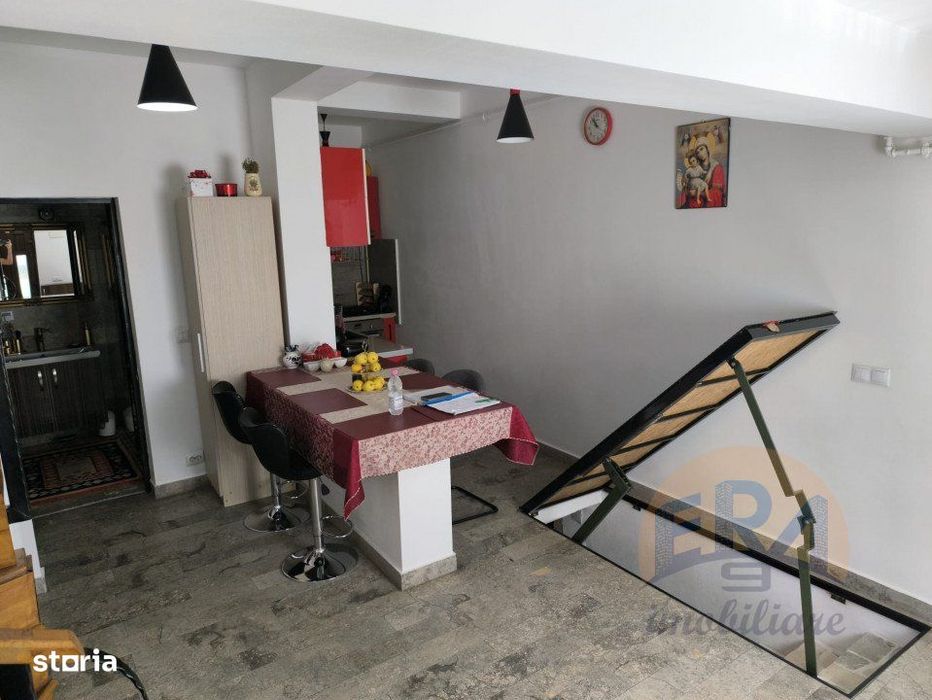 Apartament 3 camere, situata central Str. Cuza voda