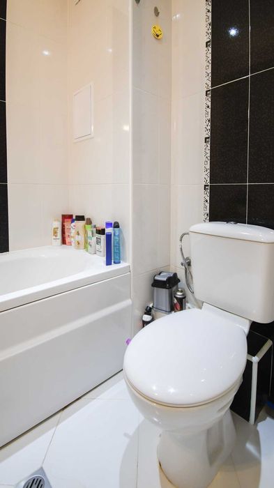 Дава се под наем Двустаен апартамент в София, Витоша - 65 кв.м за 361.08 € - Снимка #2