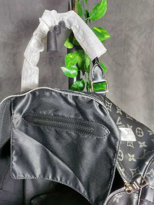 Geanta LOUlS VUlTTON duffle bag