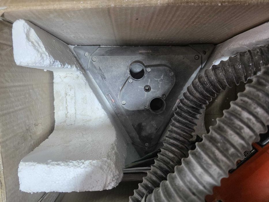 Șlefuitor de ipsos 1200 W 225 mm - Disc triunghiular DEFECT