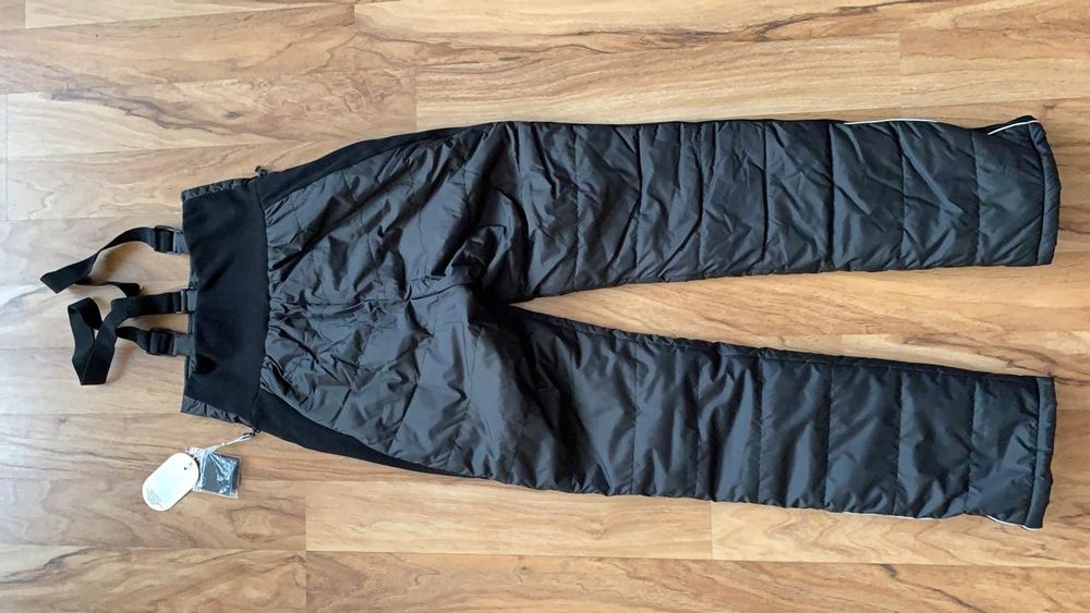 Продам новый болоньевый комбинезон.