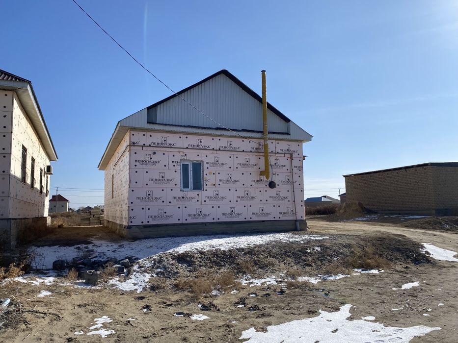 Бәйтерек 1 де үй сатылады