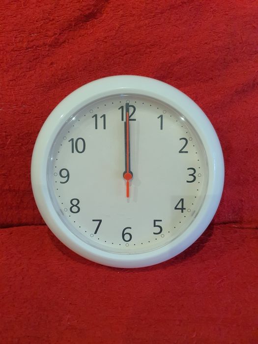 Стенен часовник 23,5см