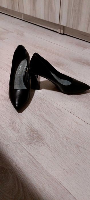 Дамски обувки на ток