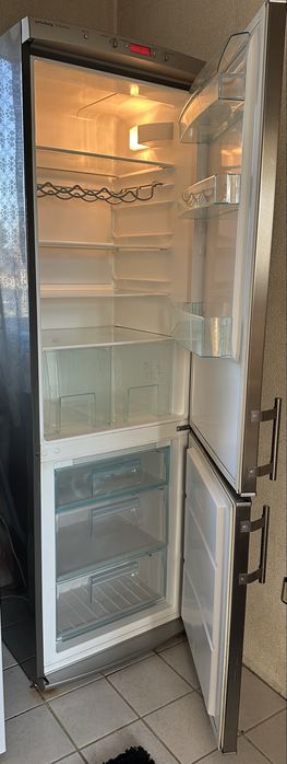 Хладилник с фризер Privileg инокс