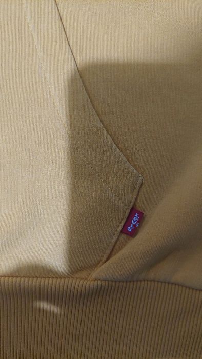 Суичър.  LEVI'S  ръст 160см