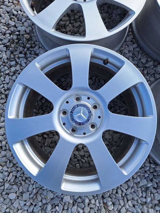 5x112..17цола.7.5j ET47.5 Оригинални Mercedes.
