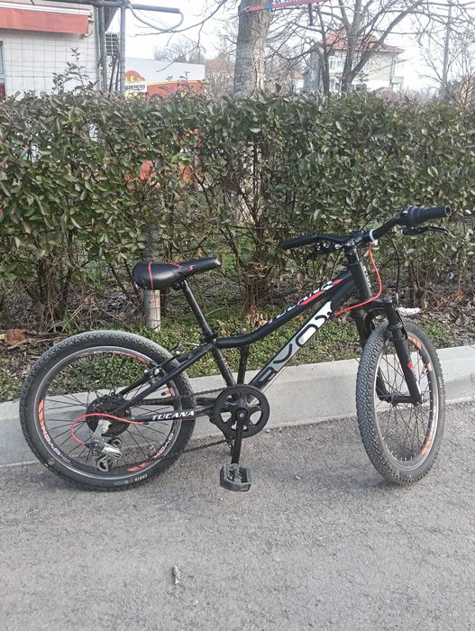 Продавам детско колело