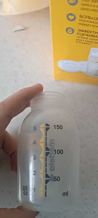 Ручной молокоотсос Medela