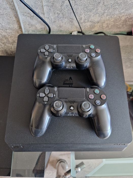 Продам Ps4 Sony Playstation 4