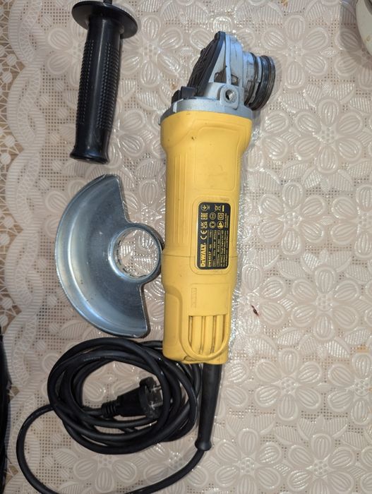 Ушм DeWalt состояние отличное.