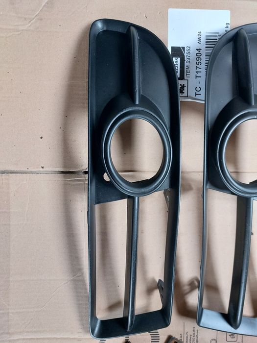Set grile + proiectoare bara fata SLINE AUDI A4 8E B7 model 2004-2008