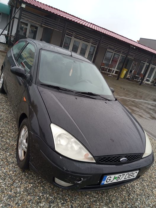 Vând Ford focus sport