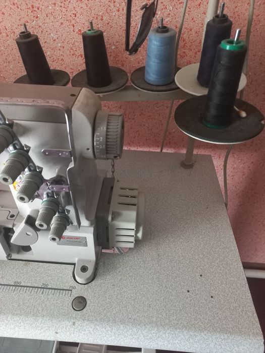 Juita Tikuv mashinasi