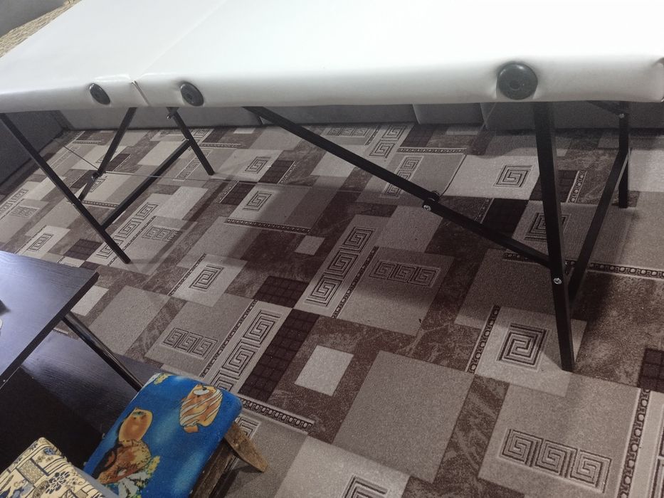 Продам кушетку для шугаринга.