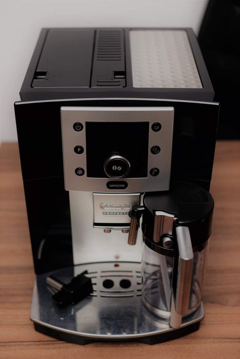 Delonghi Service si Reparatii Espressoare Delonghi Saeco Philips