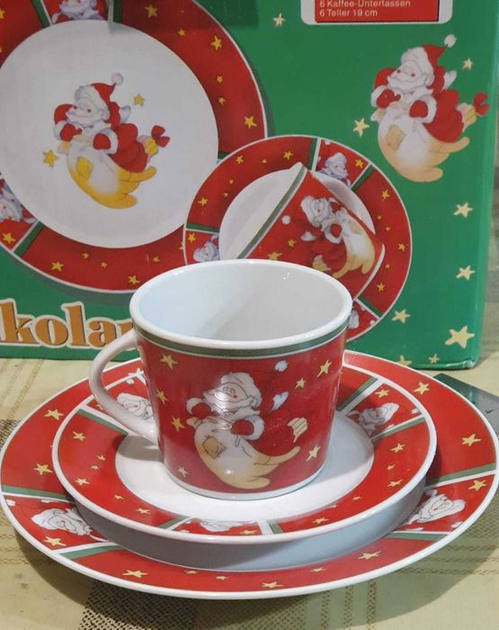 Фарфоровый чайно/кофейный сервиз тема НГ-праздник в каждой чашке!