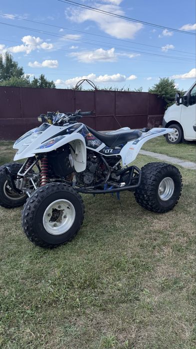 Vând Suzuki ltz 400