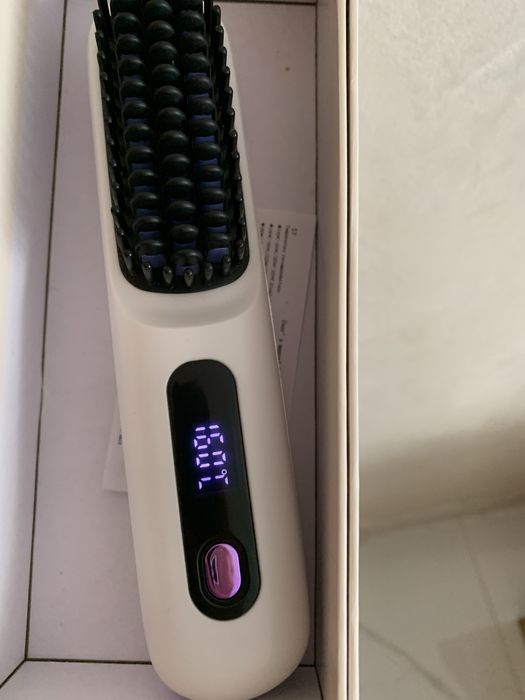 Perie de indreptat parul