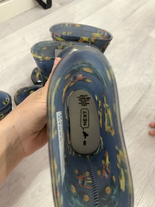 Резиновые сапоги