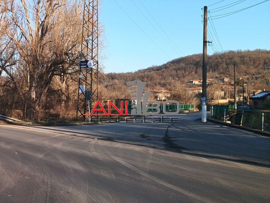 Парцел в с.Веселиново, обл. Шумен, площ 6398, цена 130000 лева