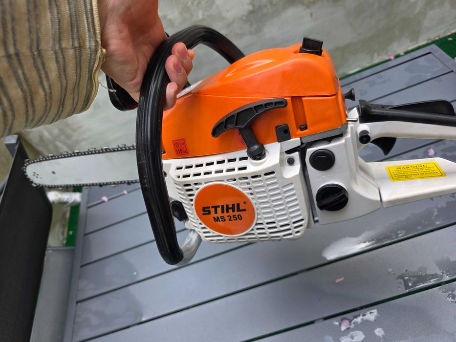 резачка STIHL MS 250 – Мощна и надеждна (Отлично състояние)