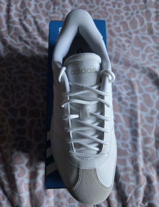 Оригинални дамски кецове adidas nizza и adidas Vl Court Bold Wm