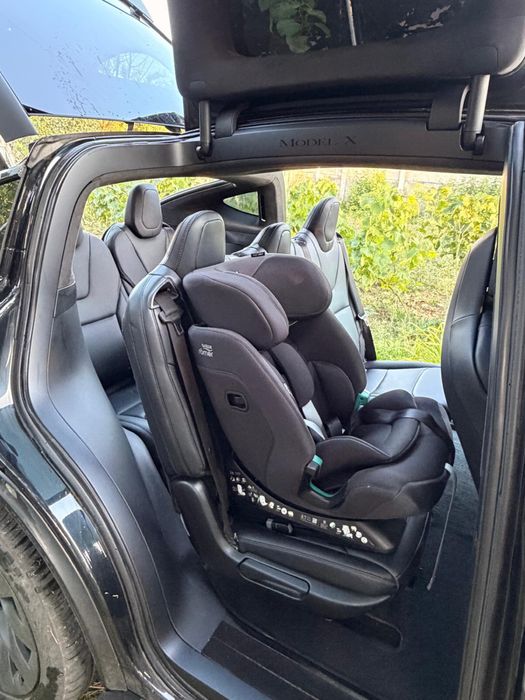 Tesla Model X 75D 2018, 7 Locuri, Autonomie 360 km, Stare Impecabilă