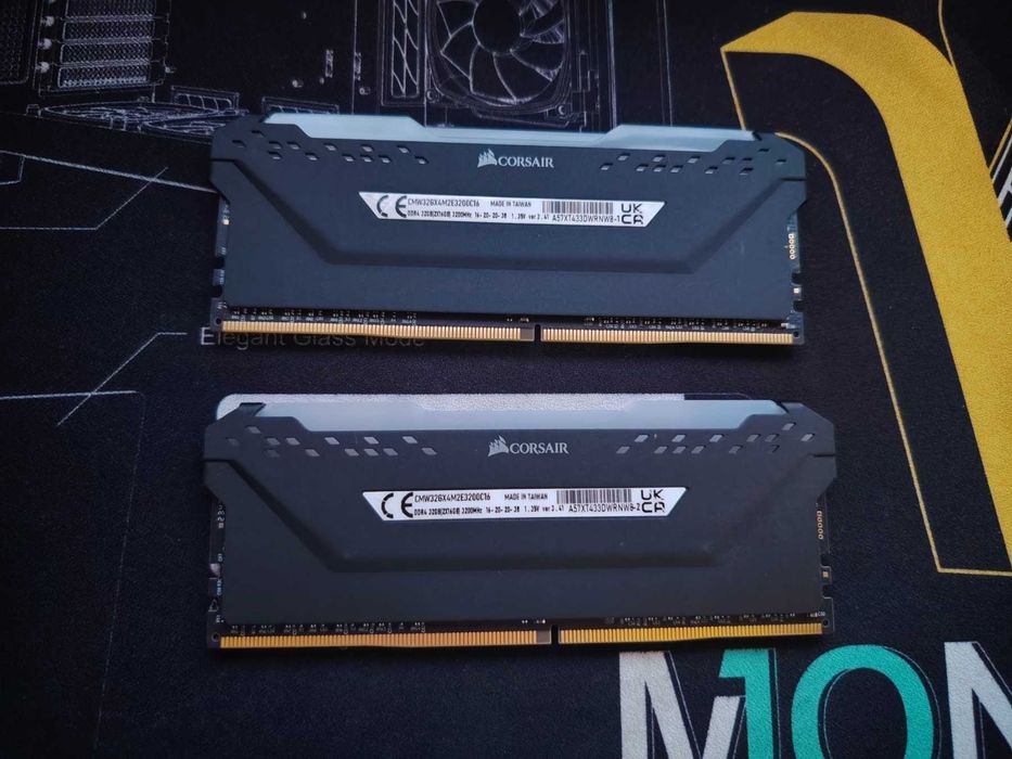 Рам памет Corsair Vengeance RGB Pro 32GB (2x16GB) DDR4 3200Mhz