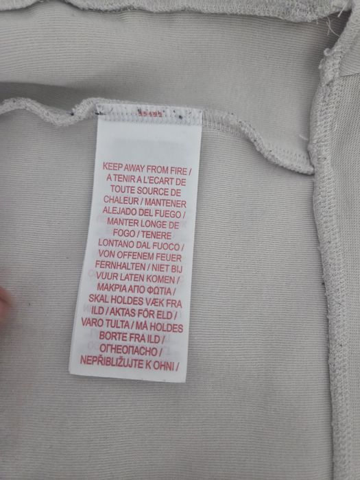 Vând hanorac nike tech