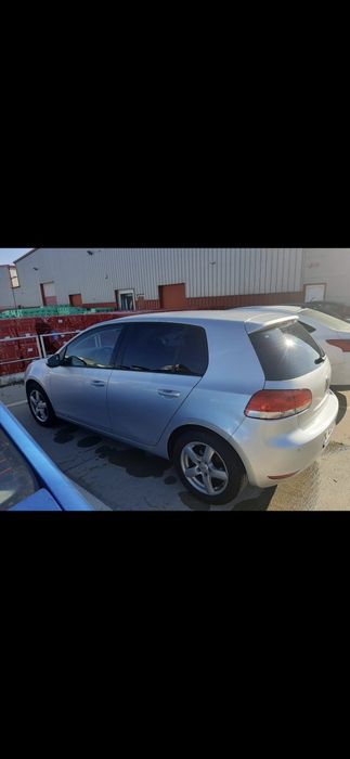 Volkswagen Golf 6  - 1.6 Mpi + GPL