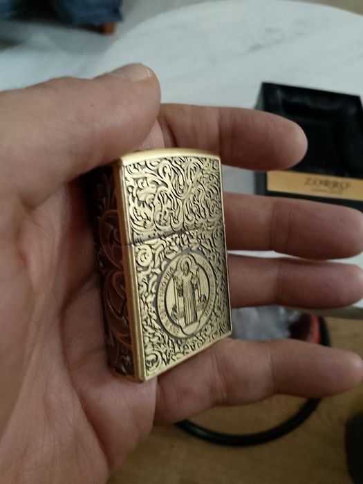 Продам зажигалку Zorro