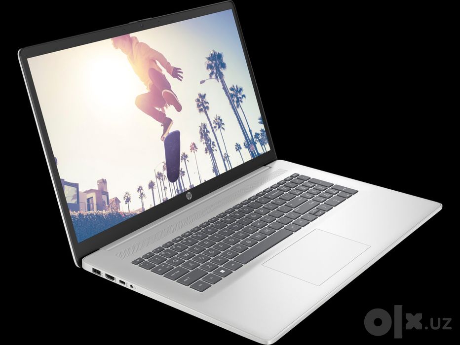 HP Laptop 17 Ryzen 5-7430u/8Gb/512Gb SSD/17.3" Full HD IPS/WINDOWS 11
