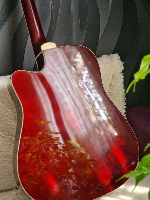 Гитара акустическая