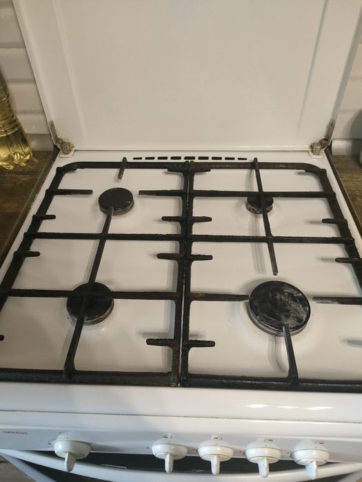 Продам газовую плиту